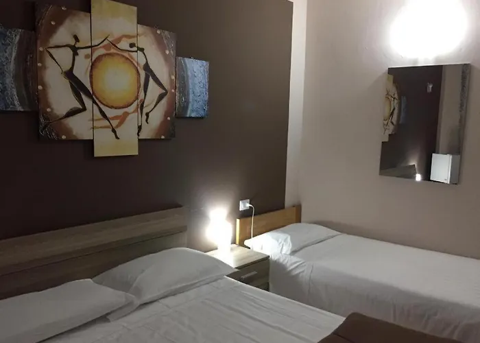 בית הארחה Self Check-in פארמה